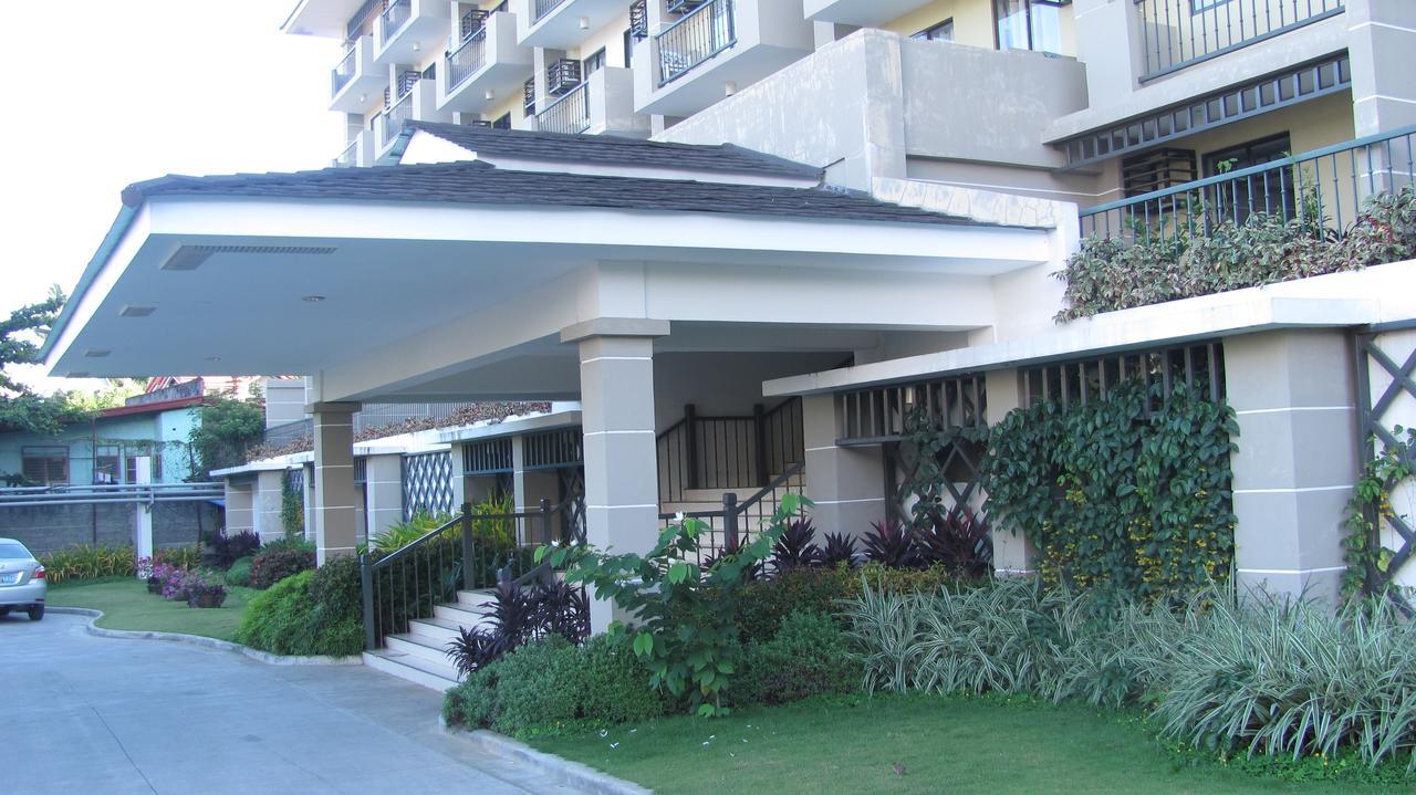 Two - 2Br Condo In The Heart Of Davao City Ngoại thất bức ảnh